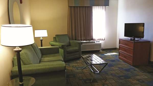 Suite - La Quinta Inn Airport Albuquerque - I-25, Exit 222