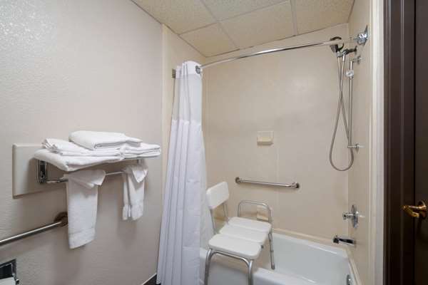  - Wingate by Wyndham Sycamore View Memphis - I-40, Exit 12