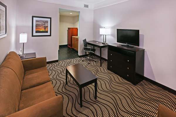 Suite - La Quinta Inn & Suites Pasadena