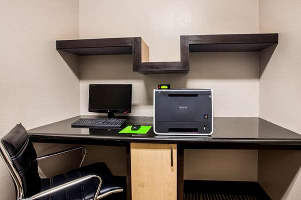 Conference Area - La Quinta Inn & Suites Pasadena