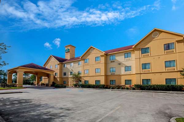 Exterior view - La Quinta Inn & Suites Pasadena
