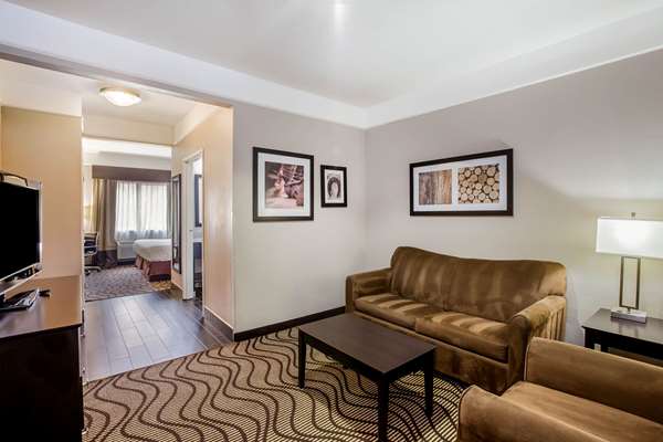 Suite - La Quinta Inn & Suites Pasadena