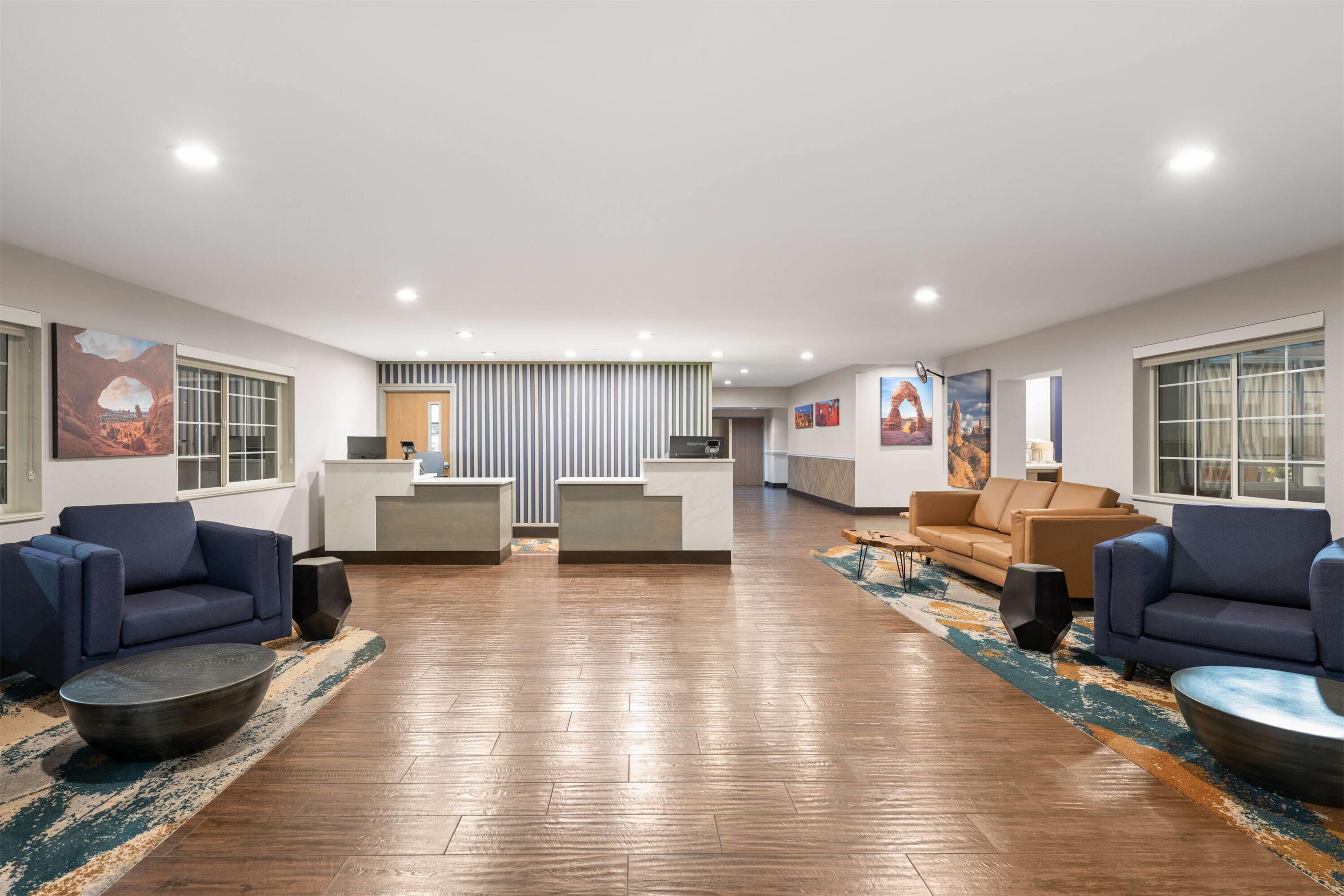 Lobby | La Quinta Inn & Suites by Wyndham Moab