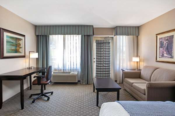Suite - La Quinta Inn & Suites Paso Robles