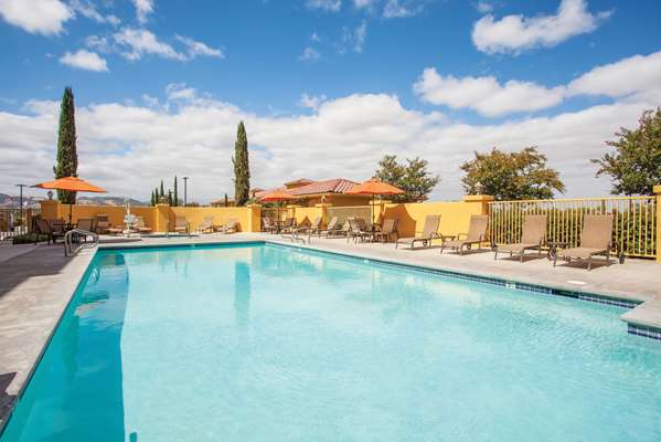 Pool - La Quinta Inn & Suites Paso Robles