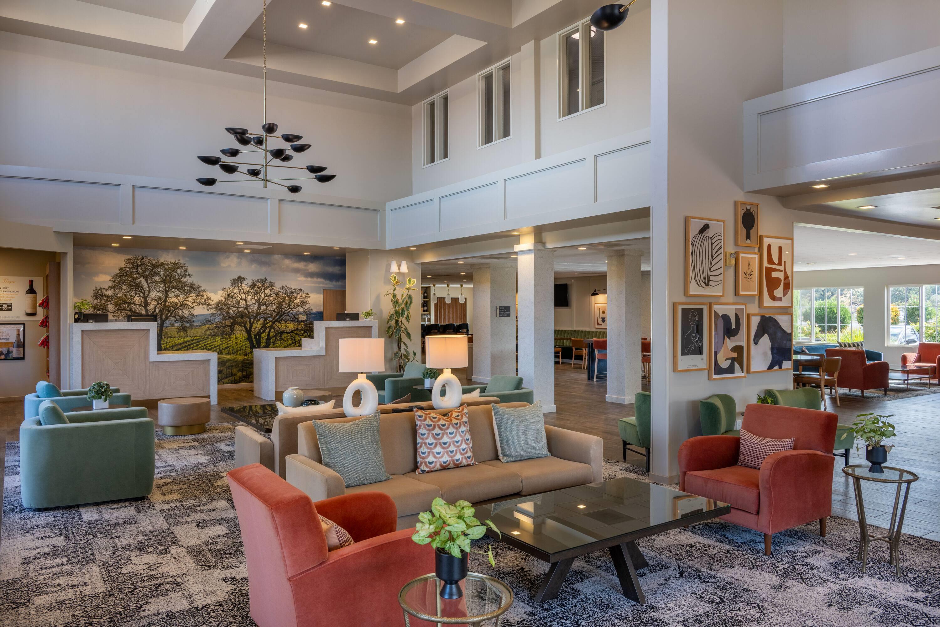 Lobby | La Quinta Inn & Suites by Wyndham Paso Robles