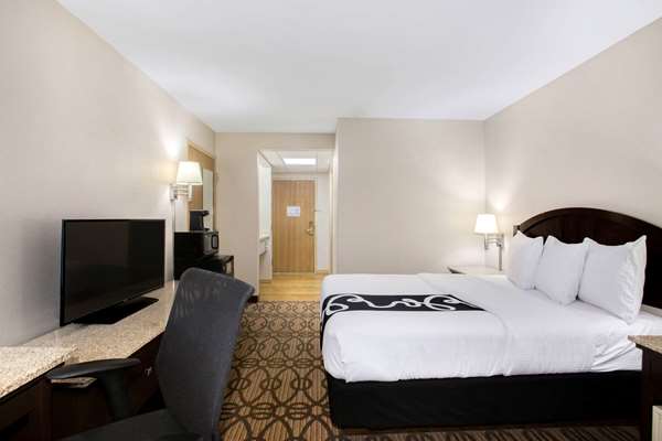 - La Quinta Inn Southwest Springfield