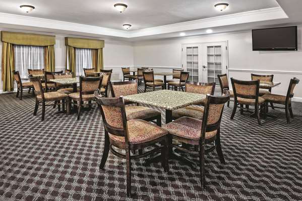  - La Quinta Inn & Suites Stephenville