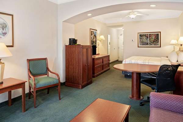 Suite - La Quinta Inn & Suites Airport Fort Myers - I-75, Exit 131