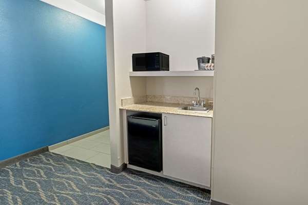 Suite - La Quinta Inn & Suites West Phoenix - I-10, Exit 137 & 139