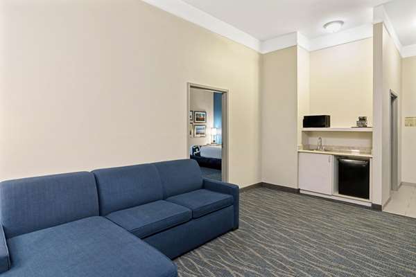 Suite - La Quinta Inn & Suites West Phoenix - I-10, Exit 137 & 139