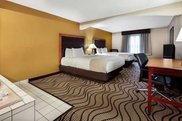 Suite - La Quinta Inn Sandusky