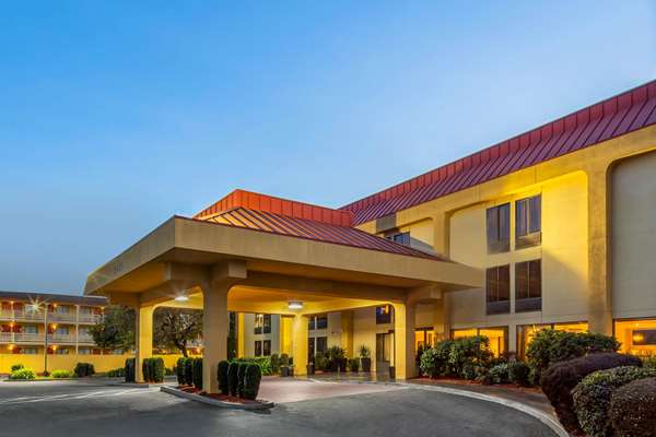 Exterior view - La Quinta Inn Airport Oakland