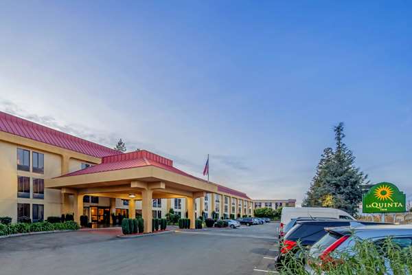 Exterior view - La Quinta Inn Airport Oakland