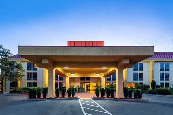 Exterior view - La Quinta Inn Airport Oakland