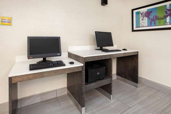 Conference Area - La Quinta Inn & Suites Cincinnati Airport Florence - I-71 & I-75, Exit 182