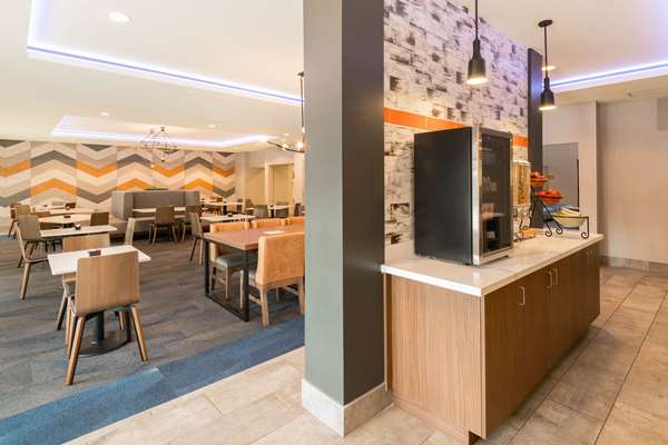  - La Quinta Inn & Suites Airport South Las Vegas