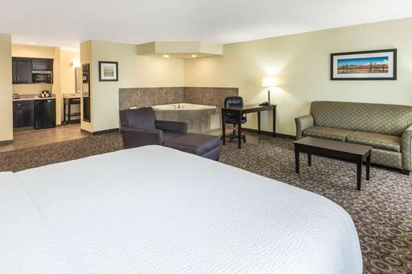 Suite - La Quinta Inn & Suites Airport South Las Vegas