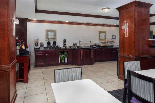  - La Quinta Inn & Suites Pooler - I-95, Exit 102