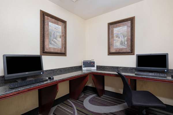 Conference Area - La Quinta Inn & Suites Pooler - I-95, Exit 102