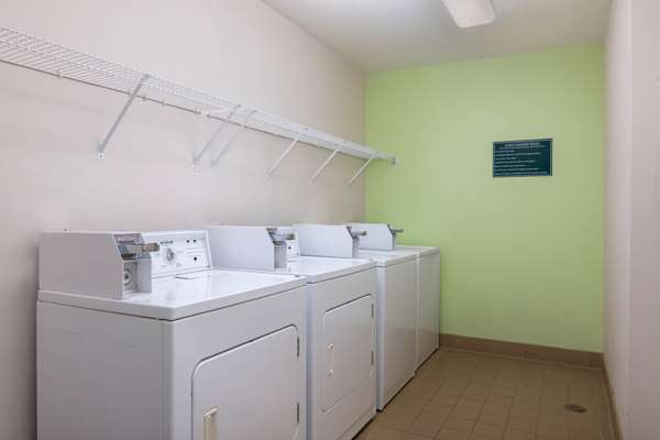 Amenities - La Quinta Inn & Suites Pooler - I-95, Exit 102