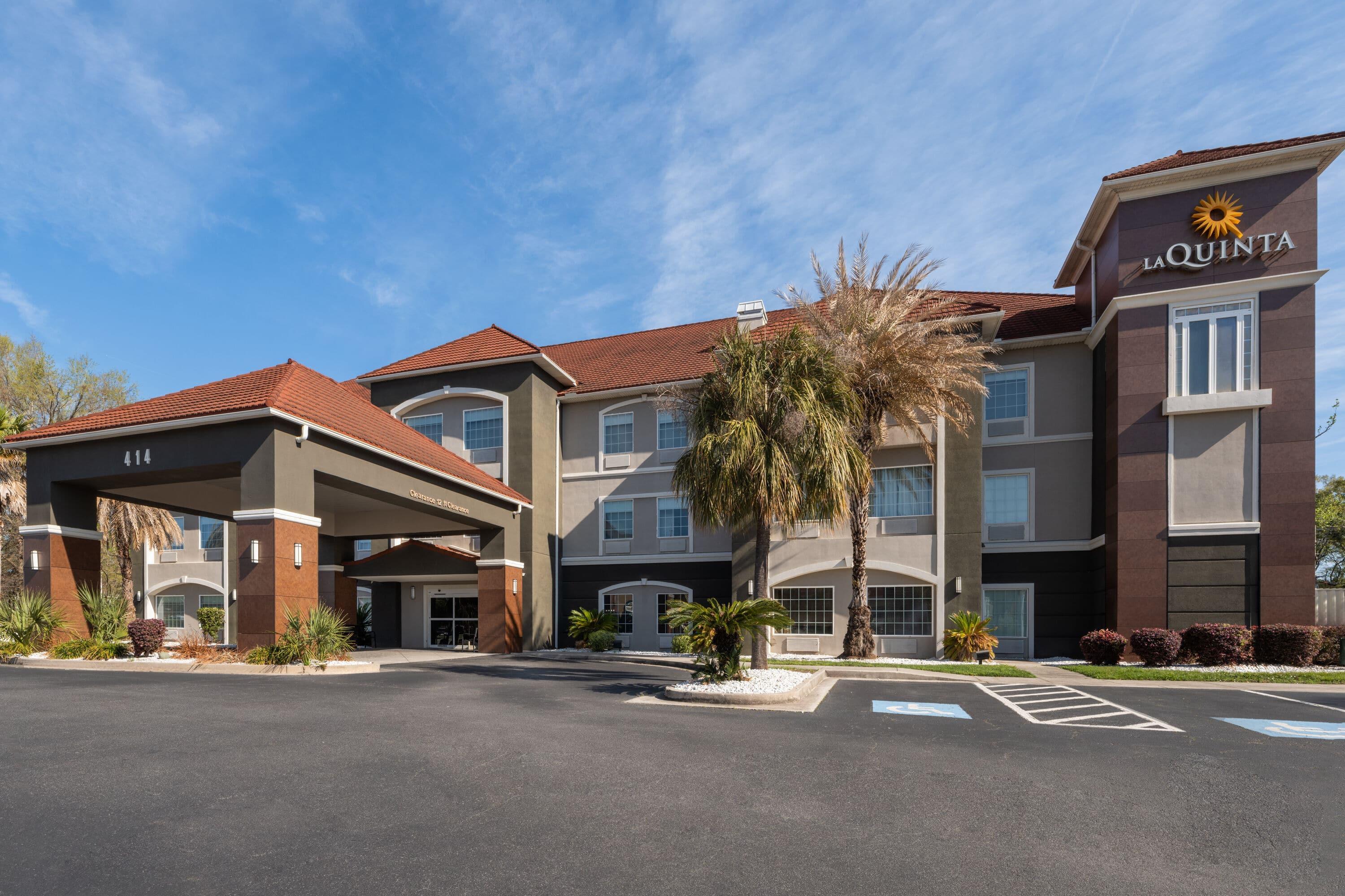 Exterior | La Quinta by Wyndham Savannah Airport - Pooler