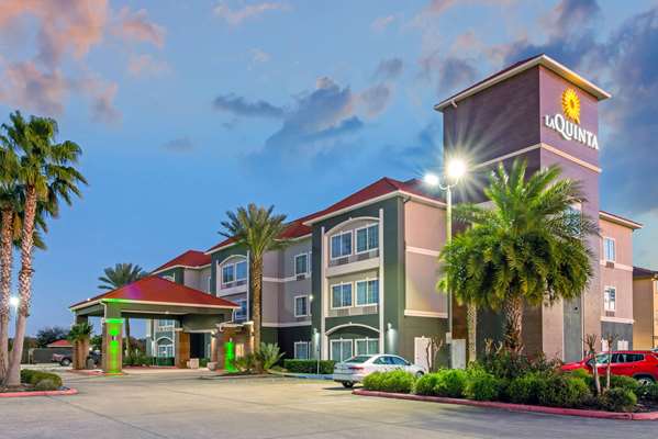 Exterior view - La Quinta Inn & Suites Winnie - I-10, Exit 829