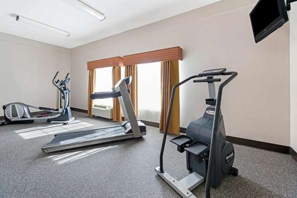 Fitness/ Exercise Room - La Quinta Inn & Suites Winnie - I-10, Exit 829