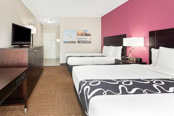  - La Quinta Inn & Suites Winnie - I-10, Exit 829