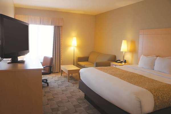  - La Quinta Inn & Suites Tucumcari - I-40, Exit 332