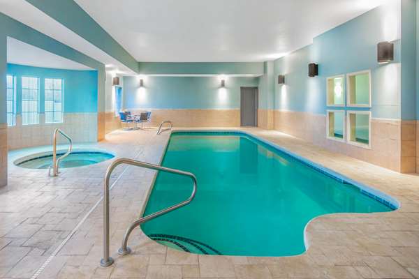 Pool - La Quinta Inn & Suites Tucumcari - I-40, Exit 332