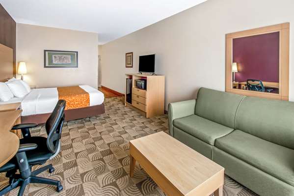  - La Quinta Inn & Suites Tucumcari - I-40, Exit 332