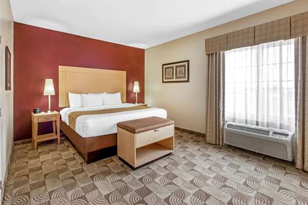  - La Quinta Inn & Suites Tucumcari - I-40, Exit 332