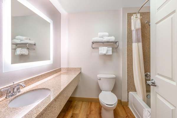  - La Quinta Inn & Suites Tucumcari - I-40, Exit 332