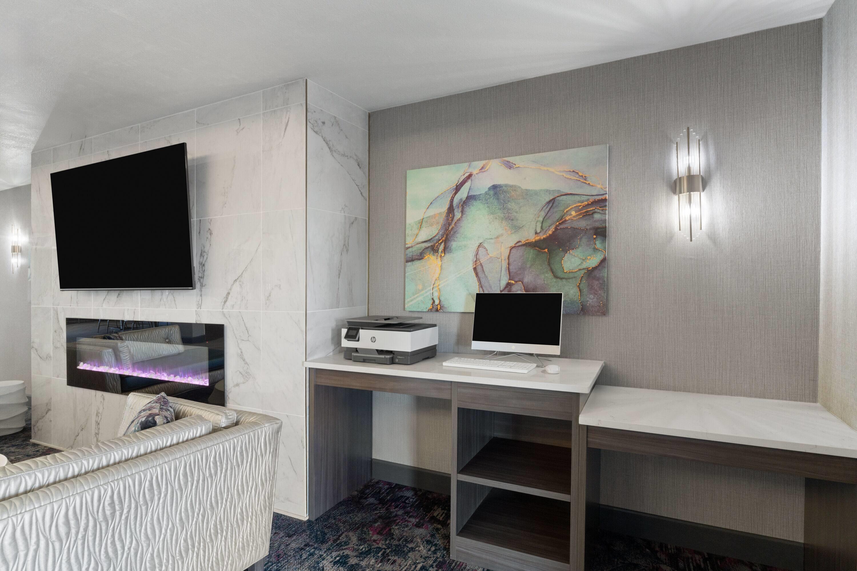 Business Center | La Quinta by Wyndham Tucumcari