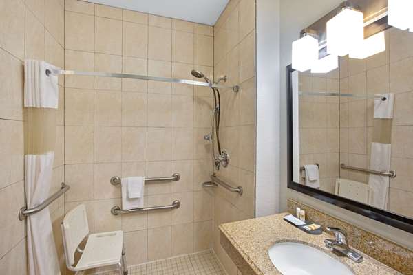  - La Quinta Inn Pearland