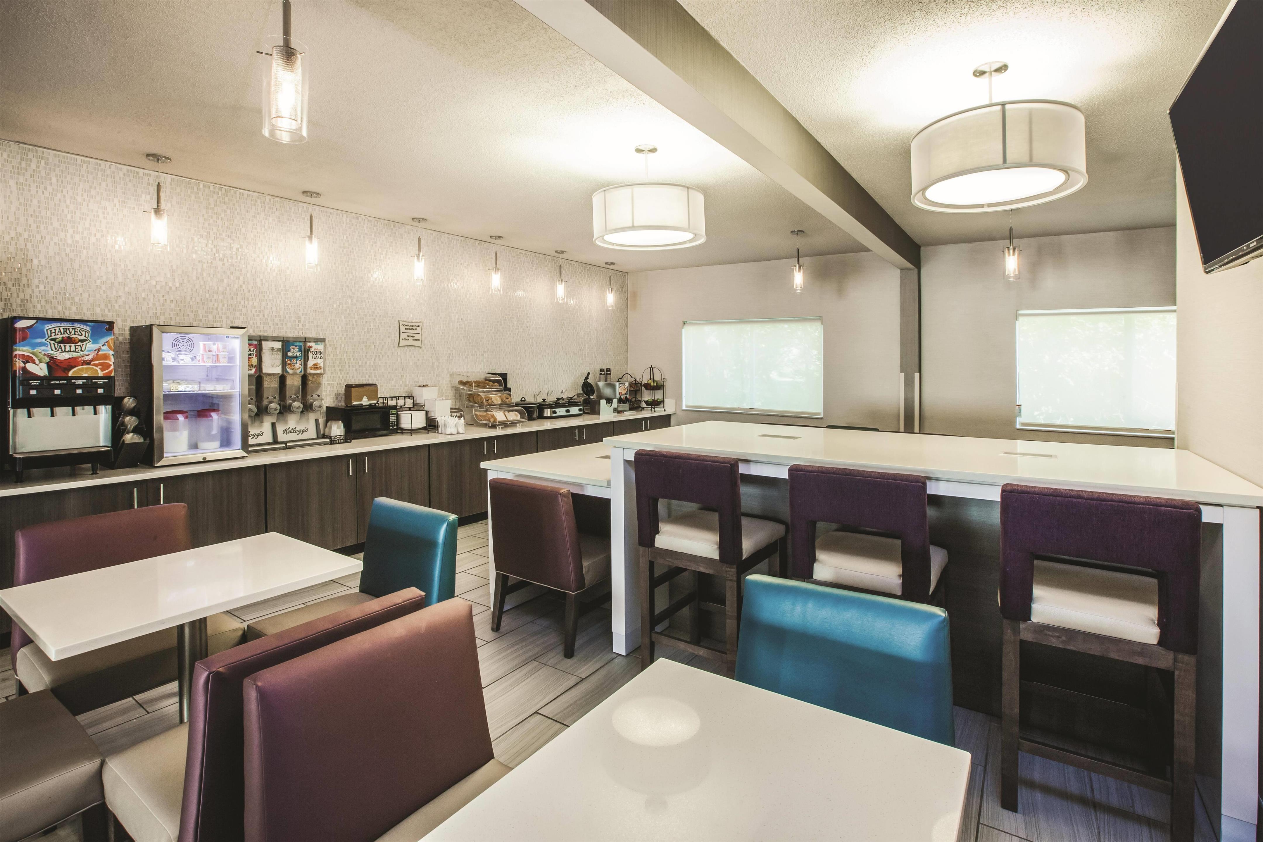 Property amenity | La Quinta Inn by Wyndham Indianapolis North at Pyramids