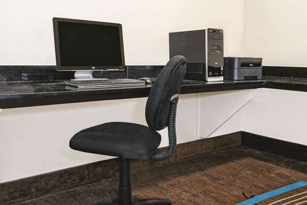 Conference Area - La Quinta Inn & Suites North Stone Oak San Antonio