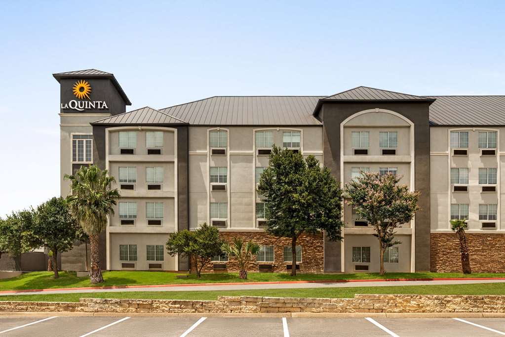 La Quinta Inn & Suites North Stone Oak