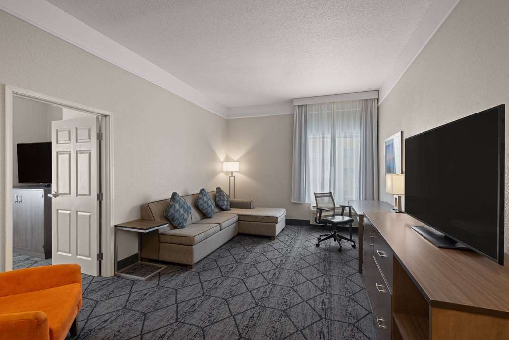 LA QUINTA RAPID CITY-guestroom-Guest Room,Suite,On-Site.jpg