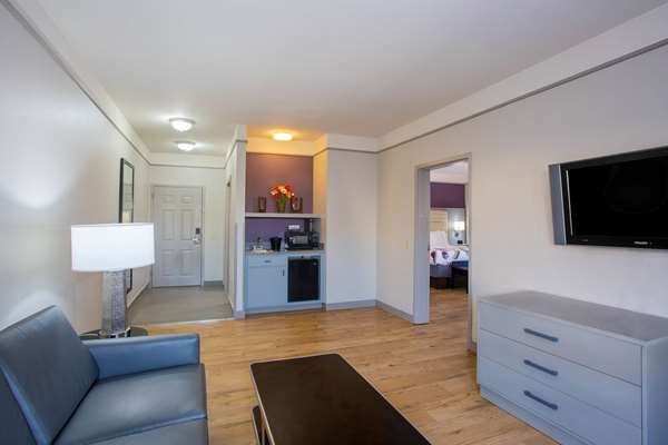 Suite - La Quinta Inn & Suites Daphne - I-10, Exit 38