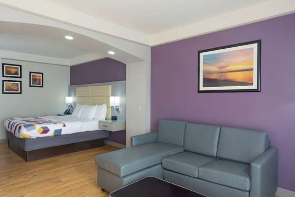  - La Quinta Inn & Suites Daphne - I-10, Exit 38