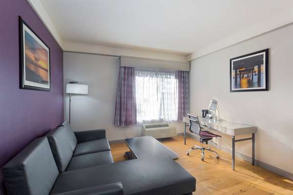  - La Quinta Inn & Suites Daphne - I-10, Exit 38