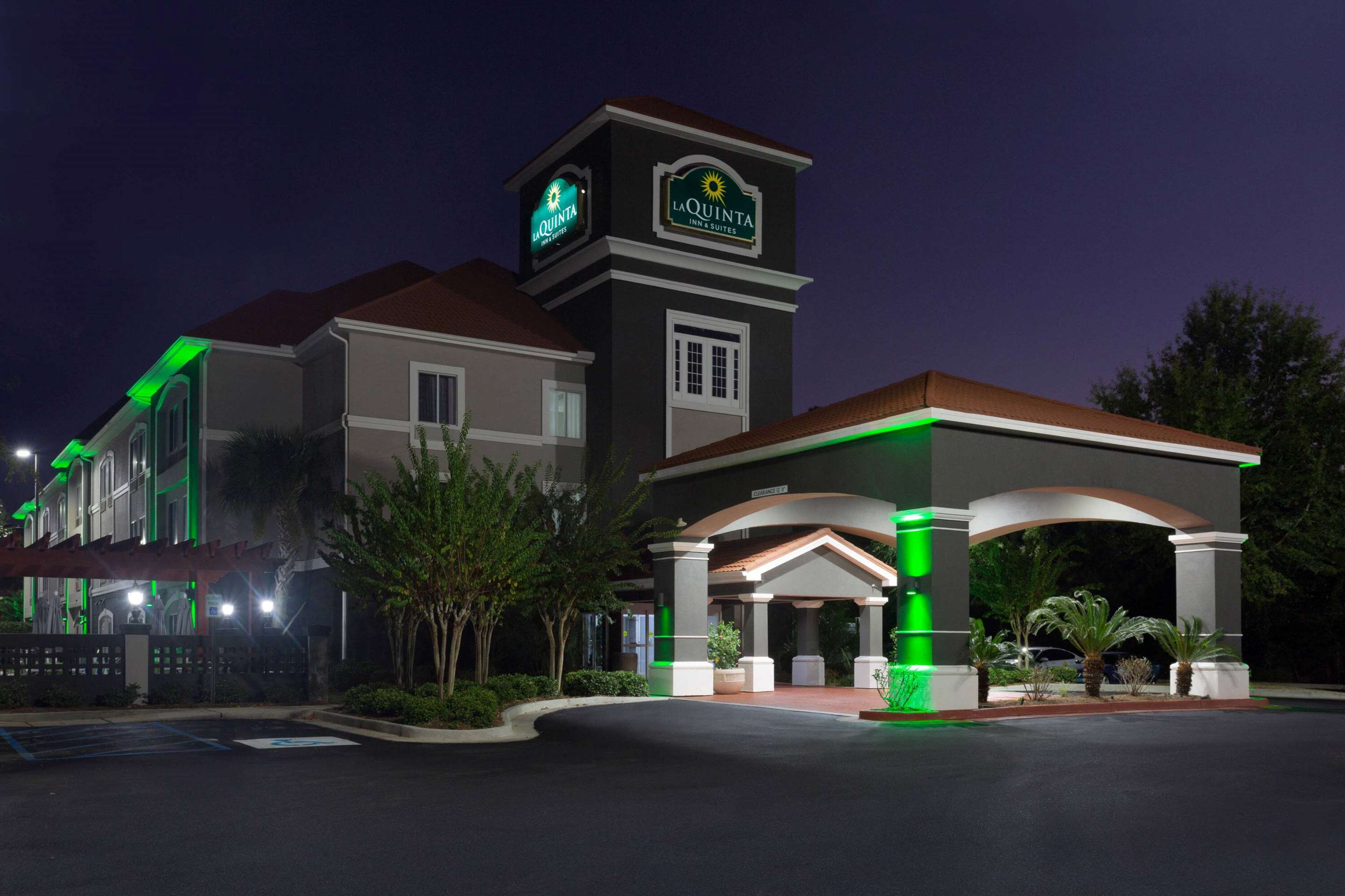 Exterior | La Quinta by Wyndham Mobile - Daphne