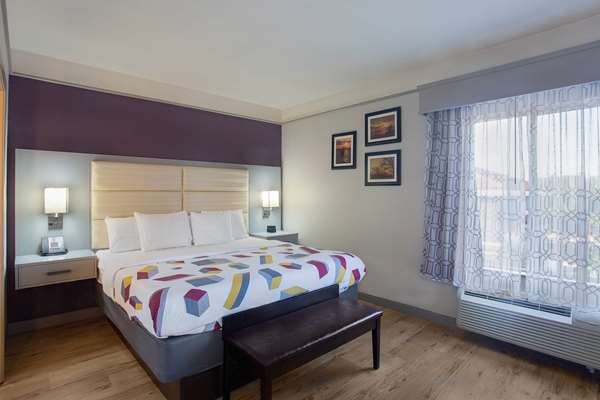 Suite - La Quinta Inn & Suites Daphne - I-10, Exit 38