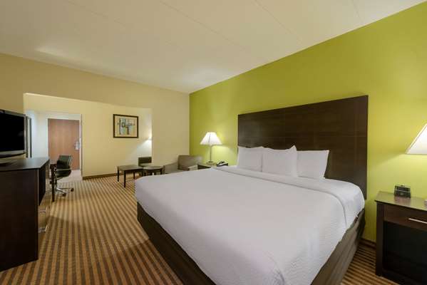  - La Quinta Inn Grove City - I-71, Exit 100