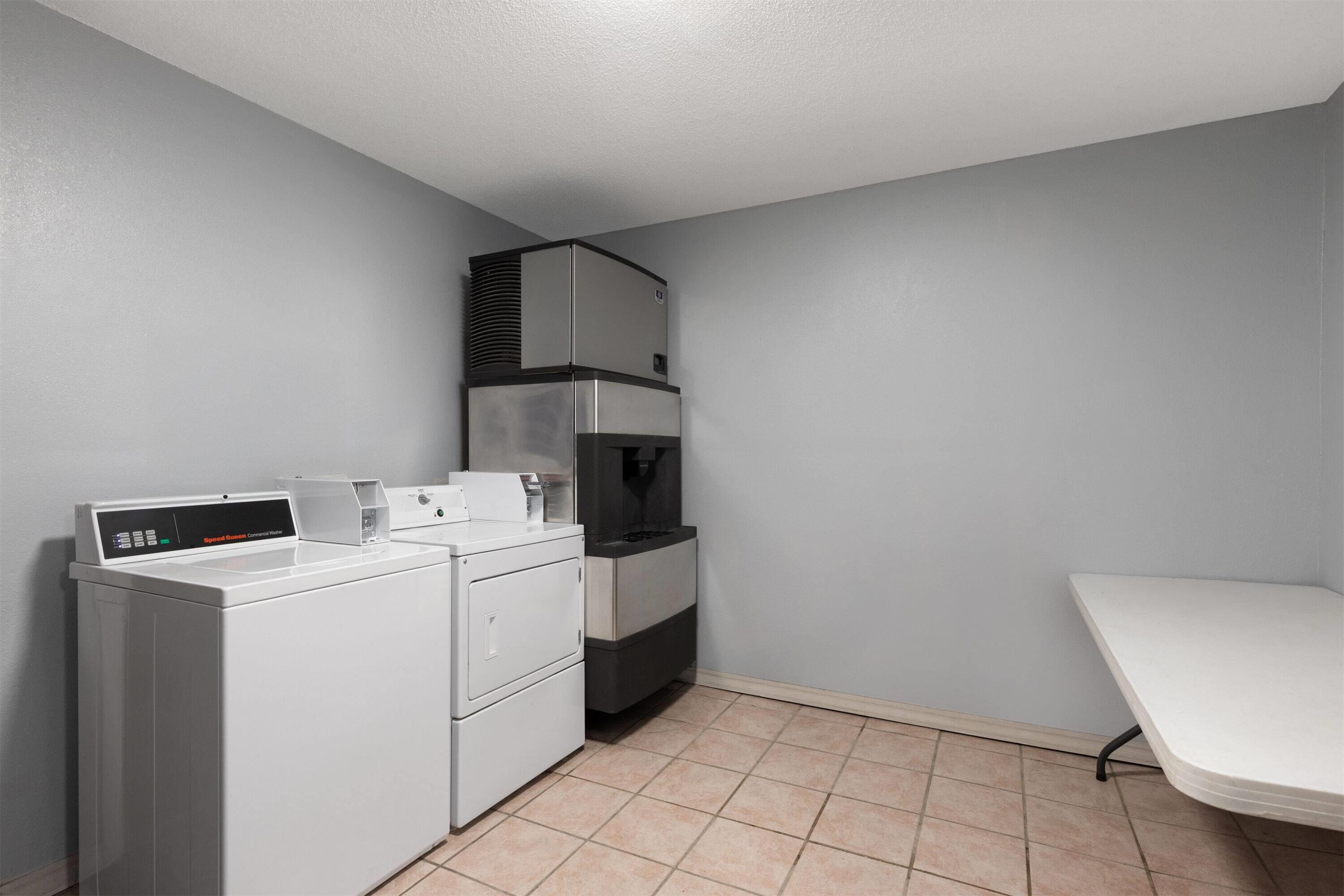 Laundry | La Quinta Inn by Wyndham Moss Point - Pascagoula