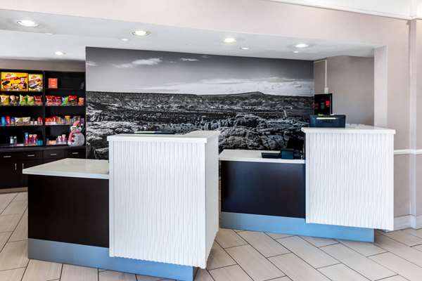  - La Quinta Inn & Suites Roswell