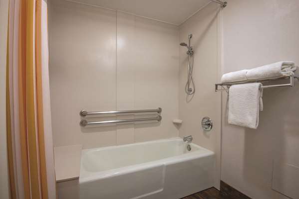  - La Quinta Inn & Suites Silverthorne - I-70, Exit 205