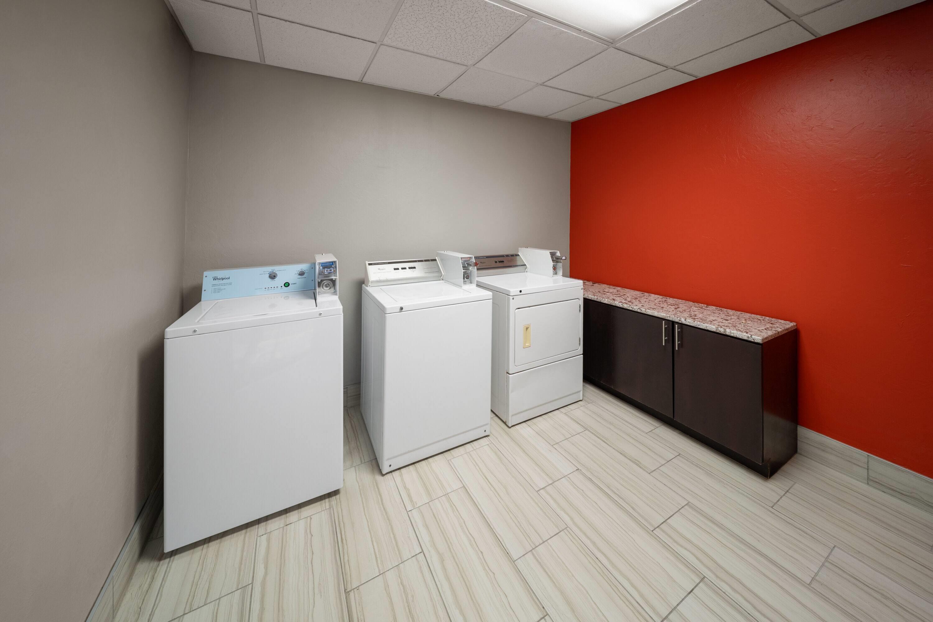 Laundry | La Quinta Inn & Suites by Wyndham Oklahoma City - Moore